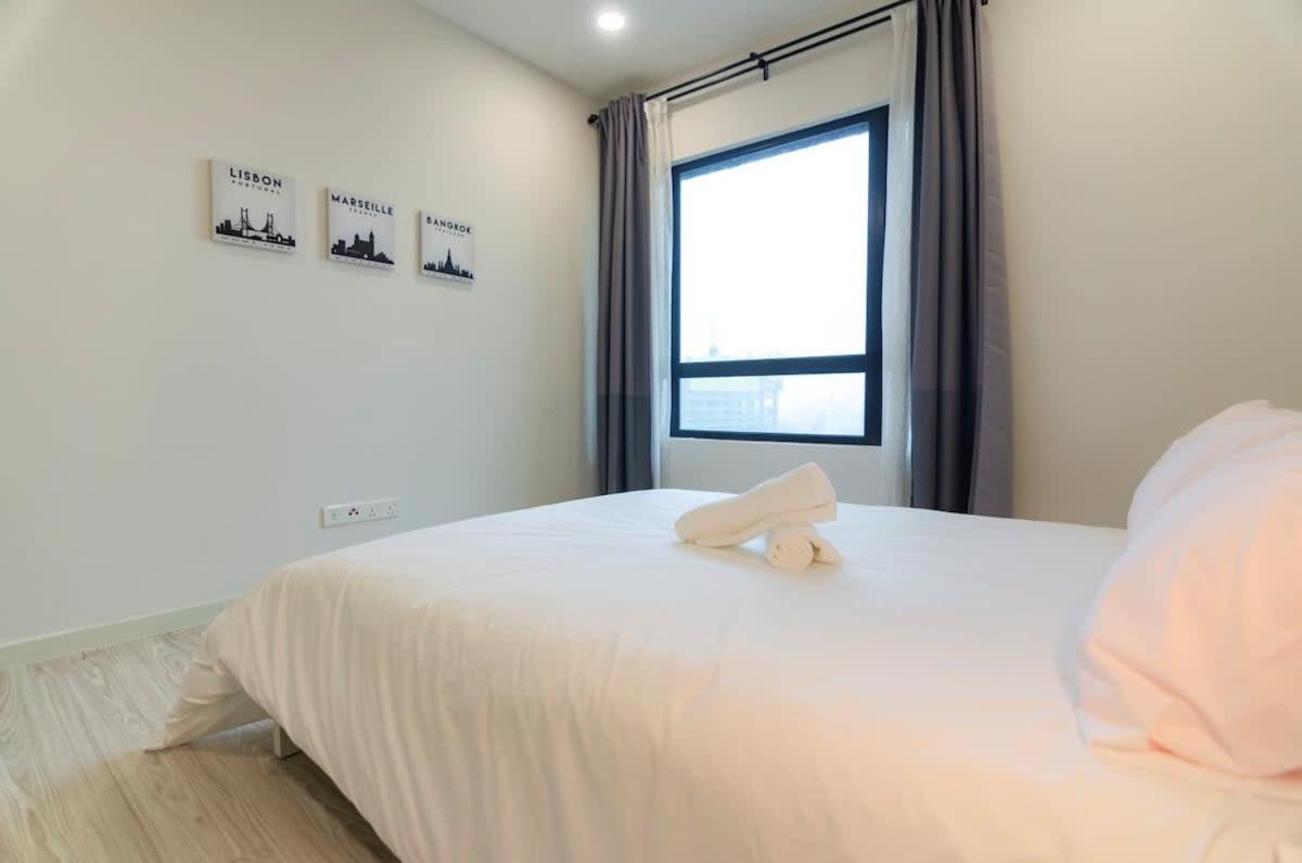 Totoro Theme Suite In Suasana Jb Johor Bahru Eksteriør billede