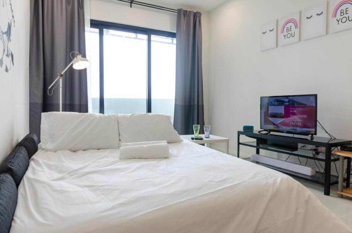 Totoro Theme Suite In Suasana Jb Johor Bahru Eksteriør billede