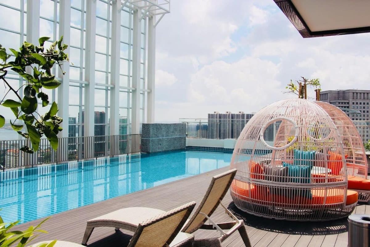 Totoro Theme Suite In Suasana Jb Johor Bahru Eksteriør billede