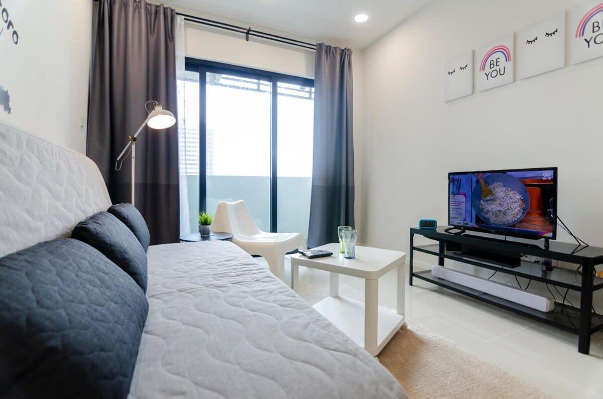 Totoro Theme Suite In Suasana Jb Johor Bahru Eksteriør billede